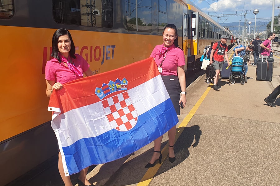 Žluté vlaky letos do Chorvatska nevyjedou