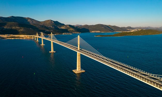 Chorvatsko dnes otevírá most na Pelješac